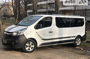 Мінівен Opel Vivaro 2016 в Ужгороді