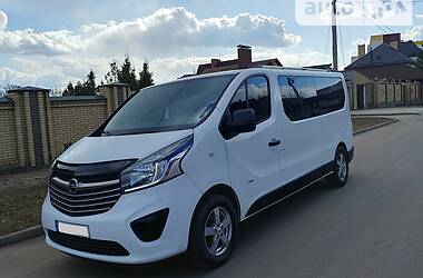 Универсал Opel Vivaro 2017 в Харькове