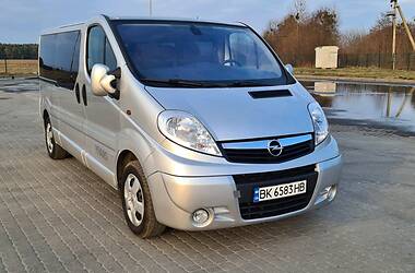 Минивэн Opel Vivaro 2013 в Киеве