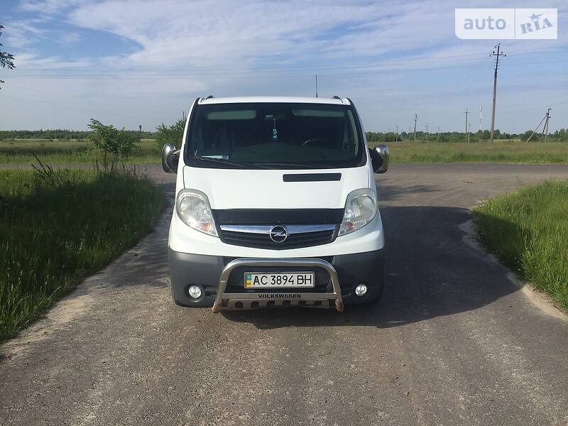 Минивэн Opel Vivaro 2011 в Камне-Каширском