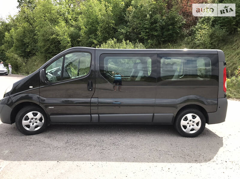 Мінівен Opel Vivaro 2013 в Буську