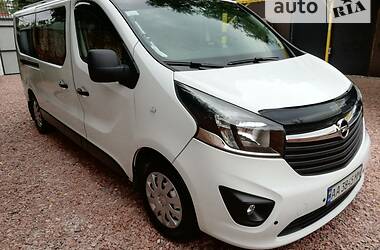 Минивэн Opel Vivaro 2015 в Киеве