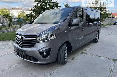 Минивэн Opel Vivaro 2016 в Киеве