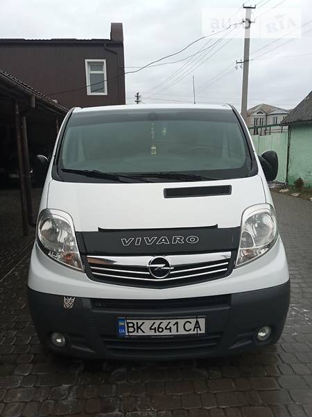Opel Vivaro 2012