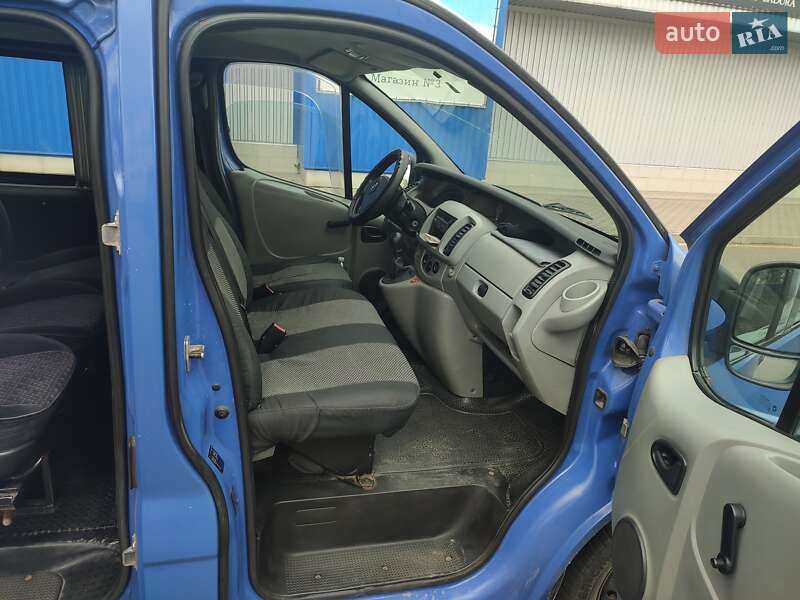 Минивэн Opel Vivaro 2004 в Ковеле