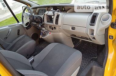 Мінівен Opel Vivaro 2004 в 