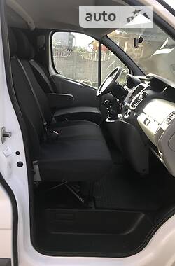 Минивэн Opel Vivaro 2012 в Теофиполе