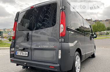 Минивэн Opel Vivaro 2014 в Львове