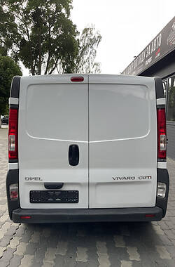 Минивэн Opel Vivaro 2012 в Черновцах