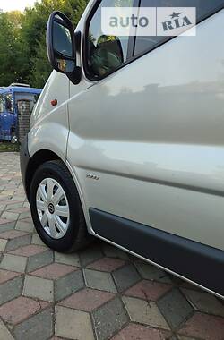 Мінівен Opel Vivaro 2005 в Коломиї