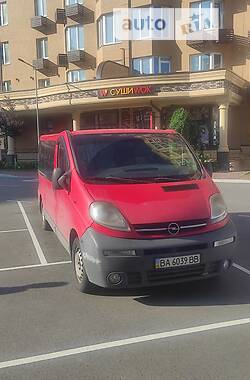 Минивэн Opel Vivaro 2002 в Киеве