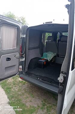 Минивэн Opel Vivaro 2006 в Владимир-Волынском