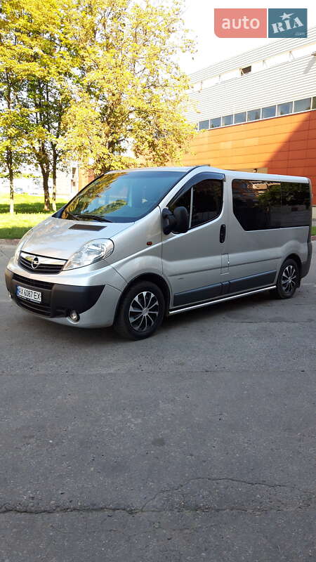 Мінівен Opel Vivaro 2012 в Києві