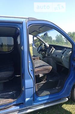 Мінівен Opel Vivaro 2003 в Львові