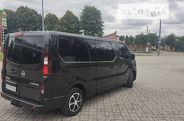 Минивэн Opel Vivaro 2015 в Житомире