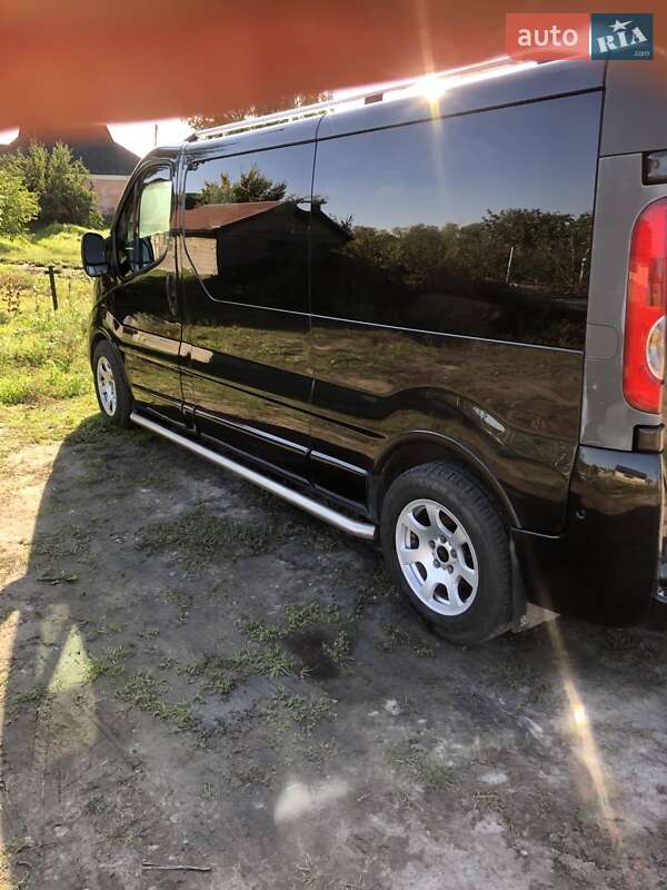 Минивэн Opel Vivaro 2007 в Хмельницком