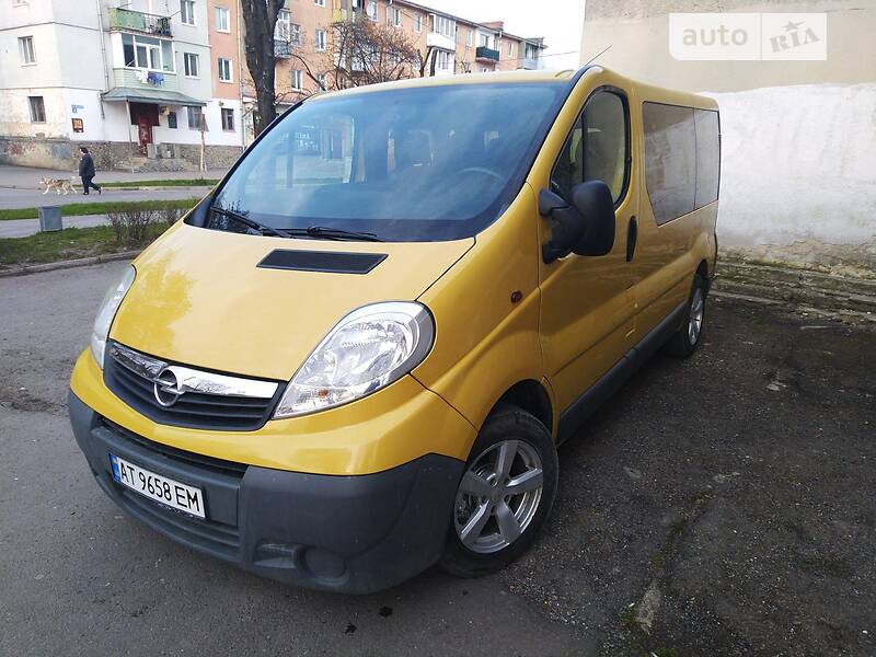 Минивэн Opel Vivaro 2007 в Ивано-Франковске