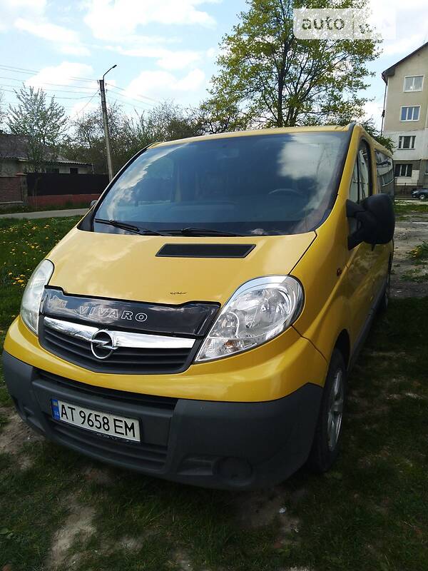 Минивэн Opel Vivaro 2007 в Ивано-Франковске