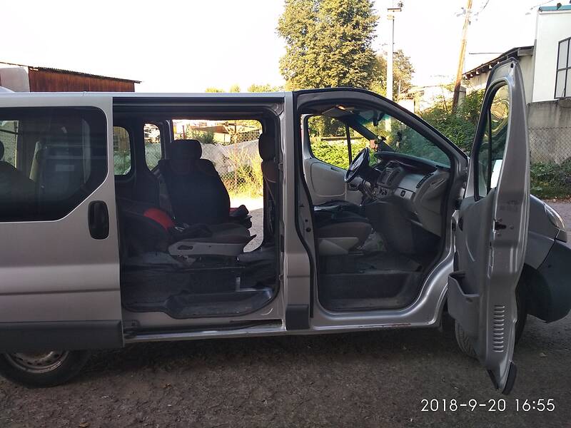 Мінівен Opel Vivaro 2006 в Косові