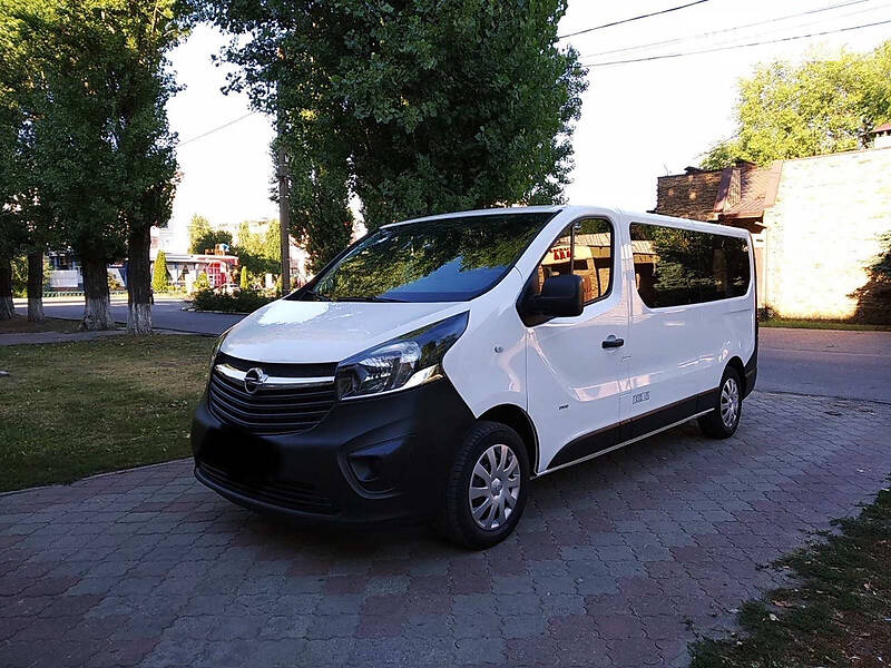 Мінівен Opel Vivaro 2016 в Костянтинівці
