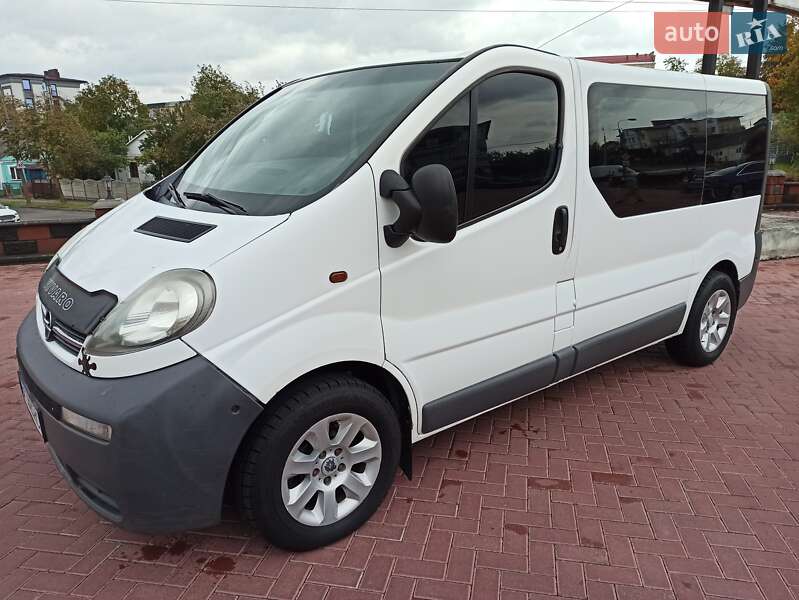 Opel Vivaro 2005