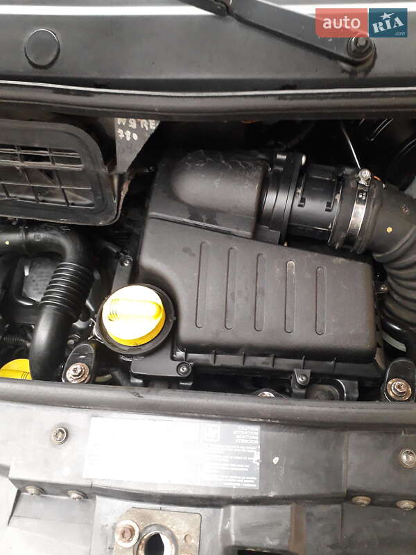 Минивэн Opel Vivaro 2007 в Хусте фото 4 Минивэн Opel Vivaro 2007 в Хусте