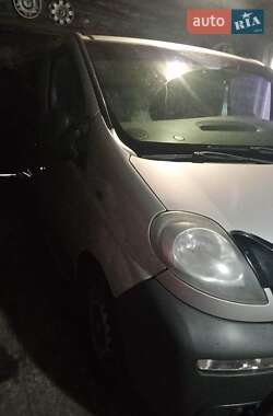 Минивэн Opel Vivaro 2004 в 