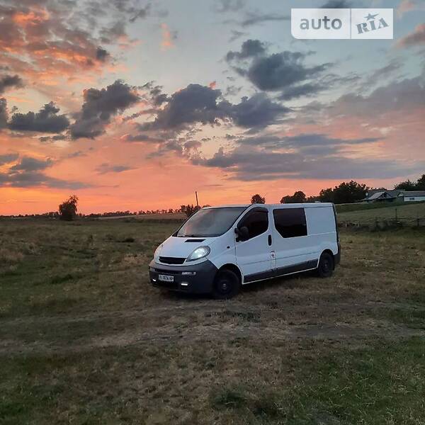 Минивэн Opel Vivaro 2004 в Черкассах