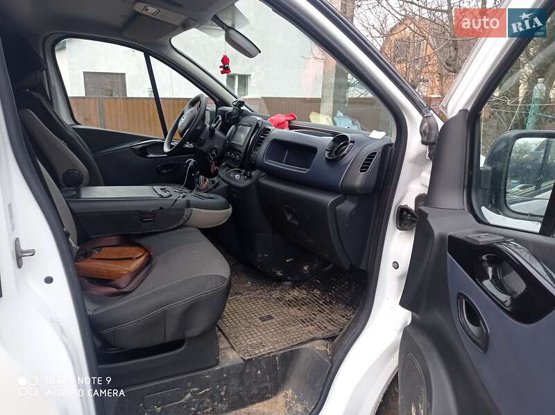 Мінівен Opel Vivaro 2016 в Вінниці