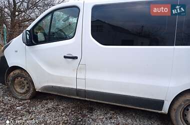 Минивэн Opel Vivaro 2016 в 