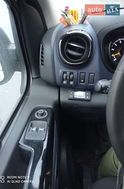 Минивэн Opel Vivaro 2016 в 