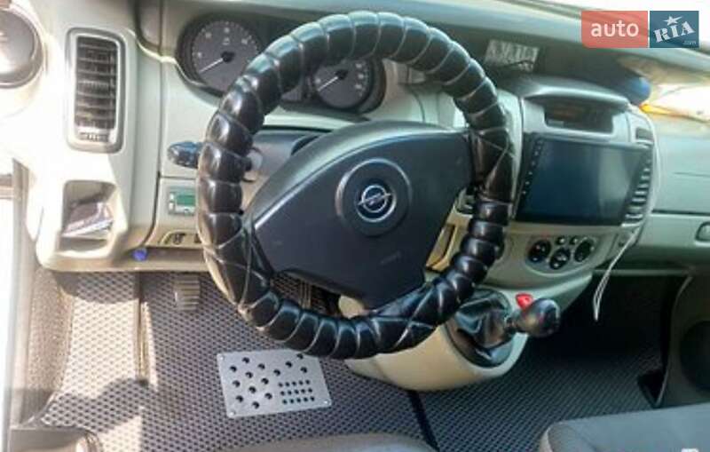 Минивэн Opel Vivaro 2009 в Ивано-Франковске