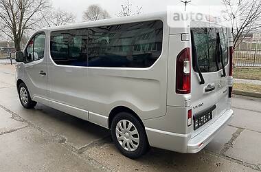 Мінівен Opel Vivaro 2017 в 