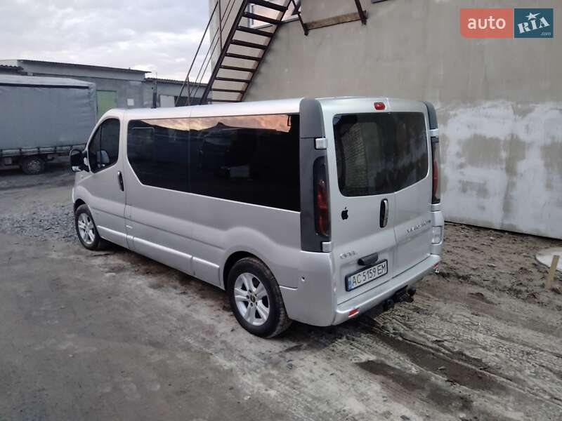 Мінівен Opel Vivaro 2006 в Луцьку