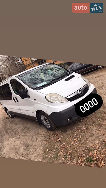 Минивэн Opel Vivaro 2006 в Кривом Роге