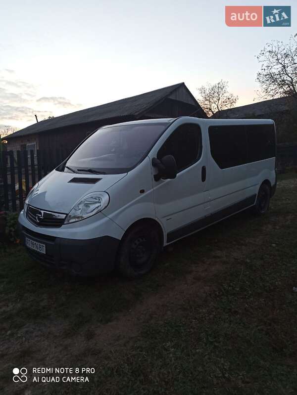 Opel Vivaro 2012