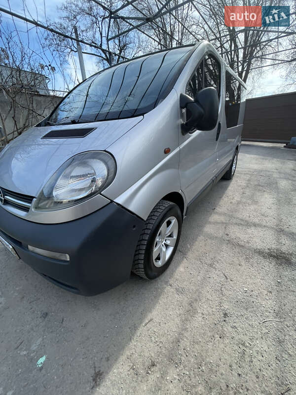 Opel Vivaro 2001