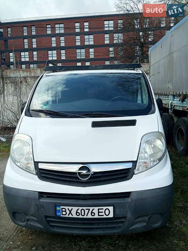 Opel Vivaro 2011