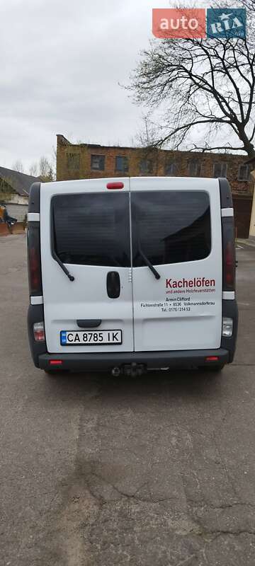 Минивэн Opel Vivaro 2005 в Смеле