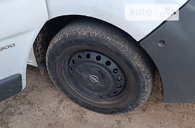 Мінівен Opel Vivaro 2006 в 