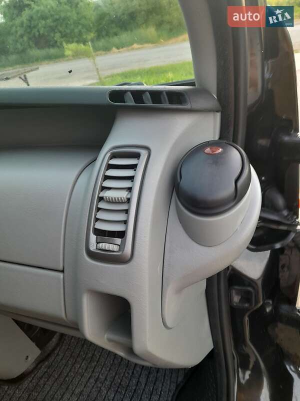 Минивэн Opel Vivaro 2007 в Городенке