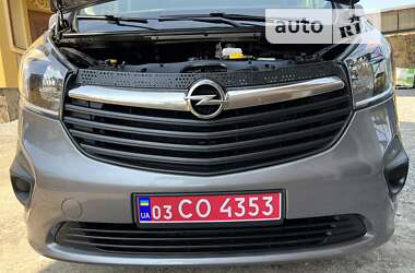 Мінівен Opel Vivaro 2016 в Львові