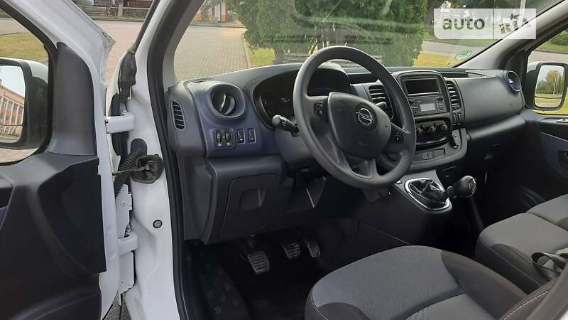 Грузовой фургон Opel Vivaro 2018 в Луцке