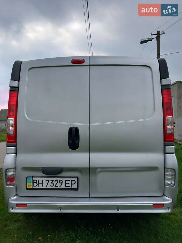 Минивэн Opel Vivaro 2010 в Измаиле