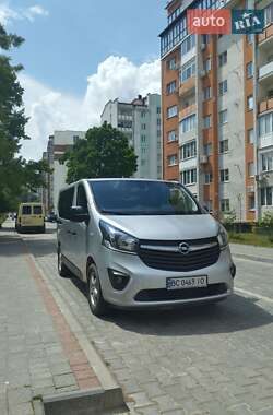 Мінівен Opel Vivaro 2015 в 