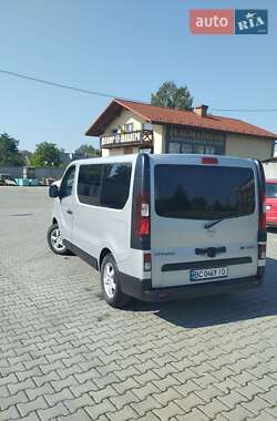 Мінівен Opel Vivaro 2015 в 