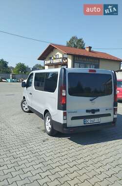 Минивэн Opel Vivaro 2015 в Дрогобыче