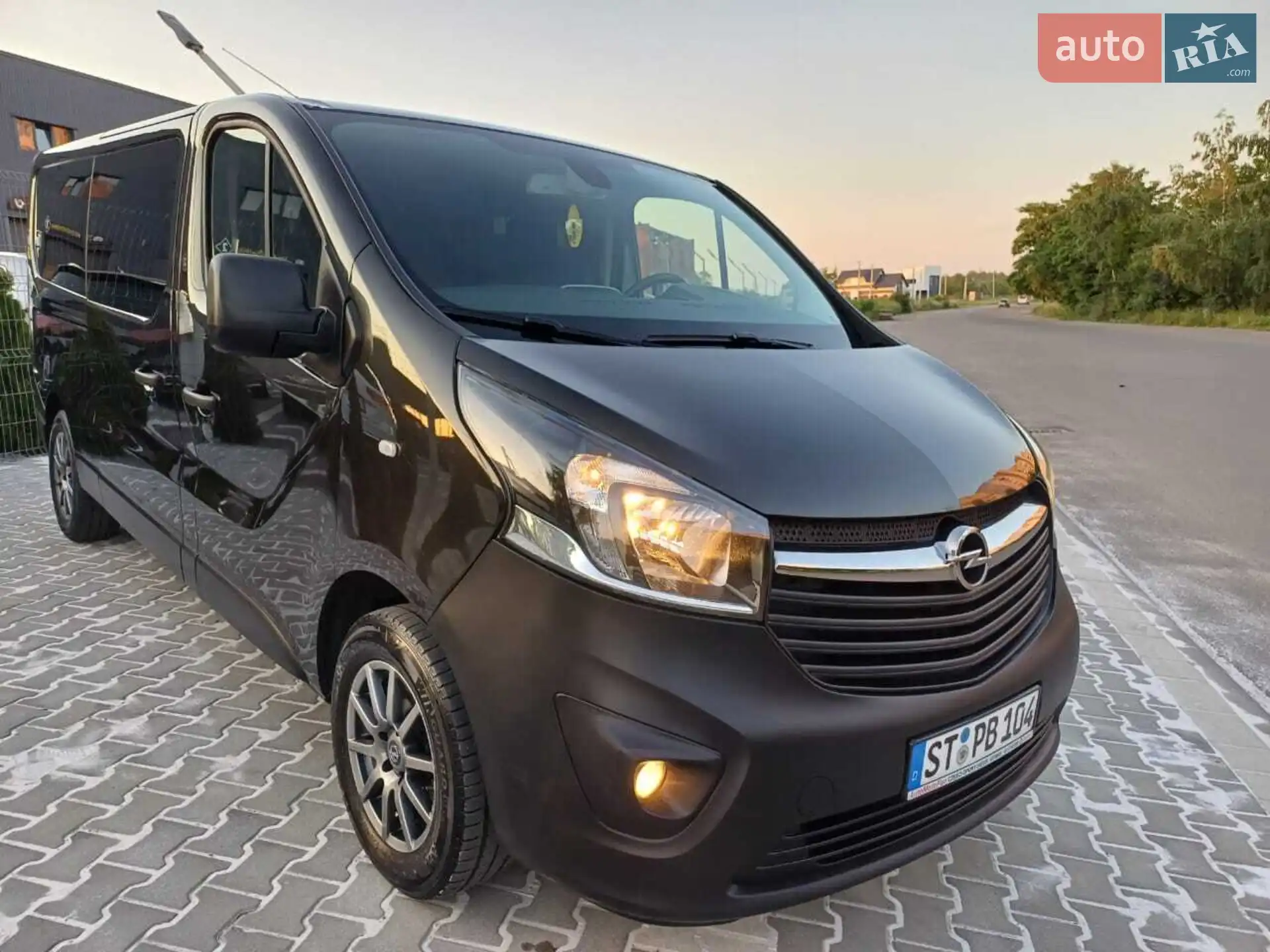 2015 Opel Vivaro - мініатюра 2