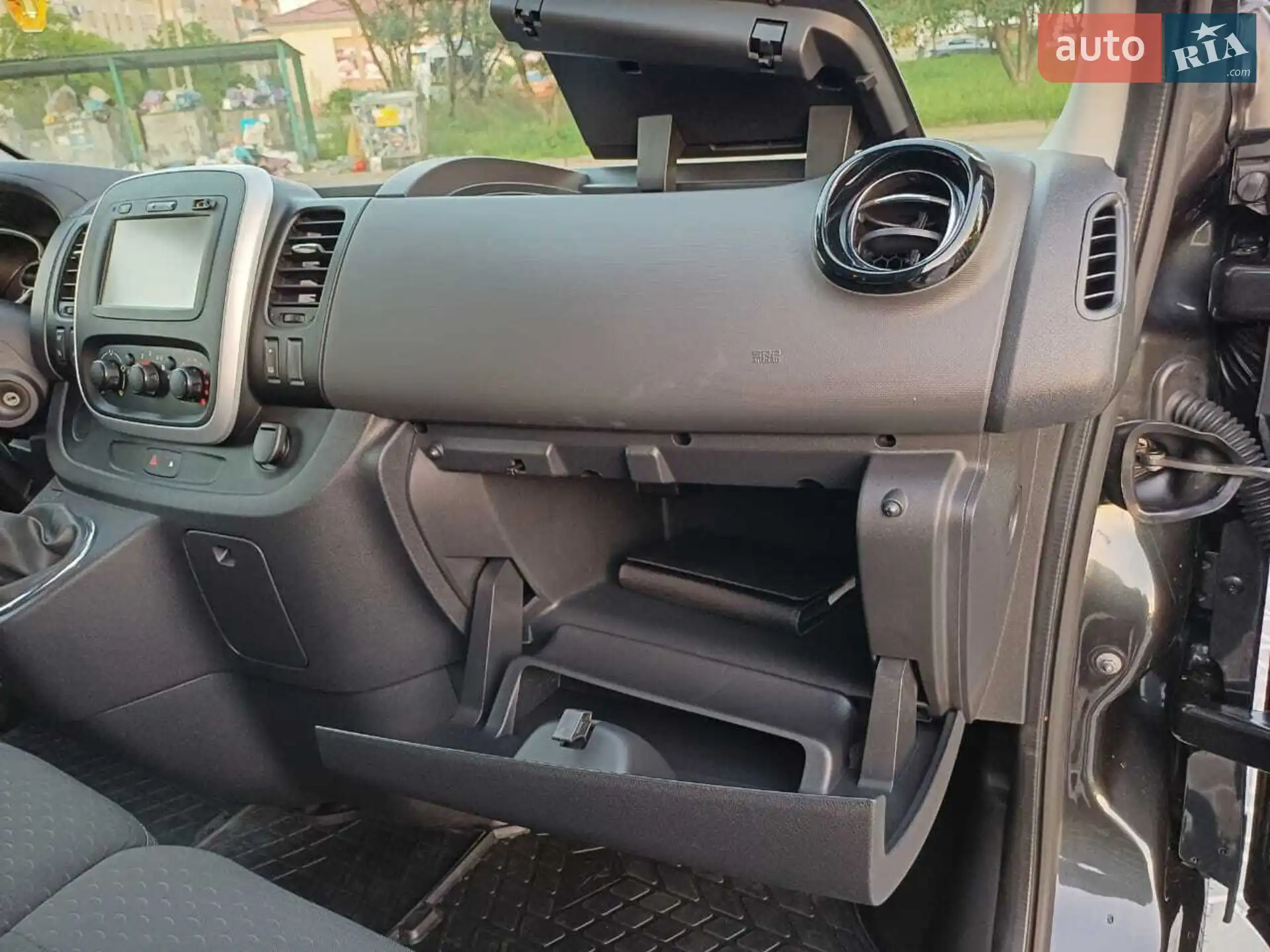 2015 Opel Vivaro - мініатюра 51