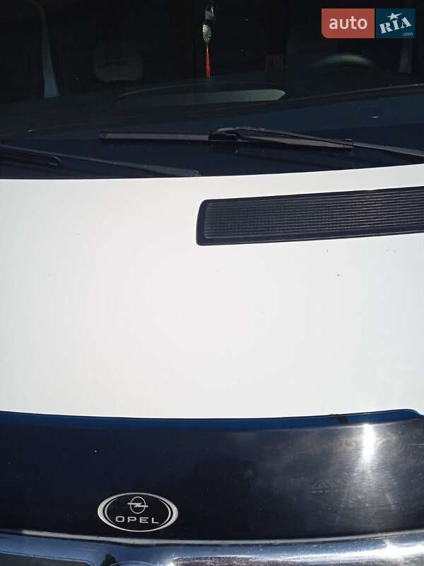 Мінівен Opel Vivaro 2007 в Звягелі